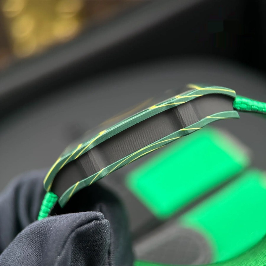 Reloj réplica: Richard Mille RM 67-02 Wayde Van Niekerk, automático, extraplano, verde, Quartz TPT 47.52 X 38,7 mm — exclusivo – Foto 9