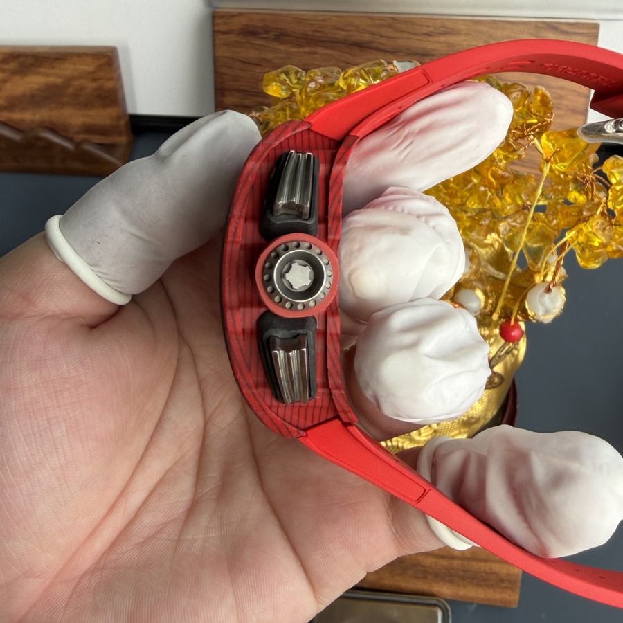 Reloj réplica: Richard Mille RM 11-03, rojo, Quartz TPT, automático, cronógrafo, 49.94 X 44,5 mm — de acabado exquisito – Foto 7