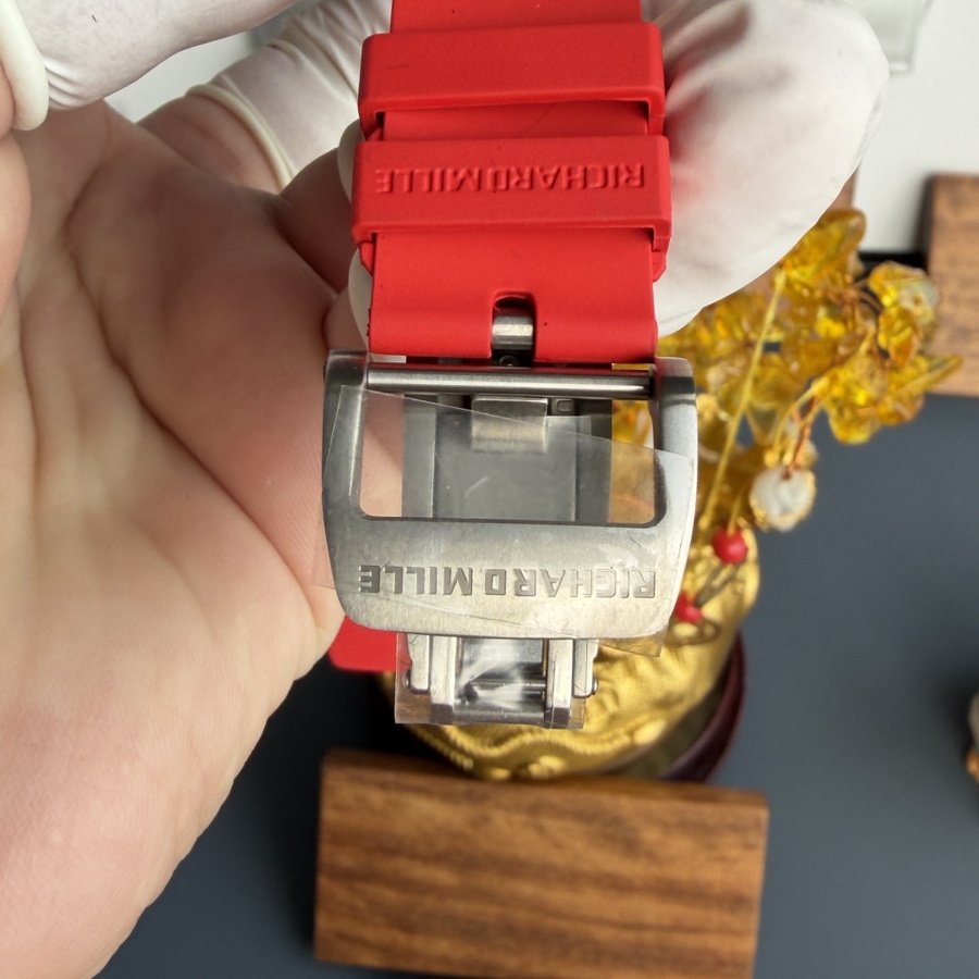 Reloj réplica: Richard Mille RM 11-03, rojo, Quartz TPT, automático, cronógrafo, 49.94 X 44,5 mm — de acabado exquisito – Foto 9