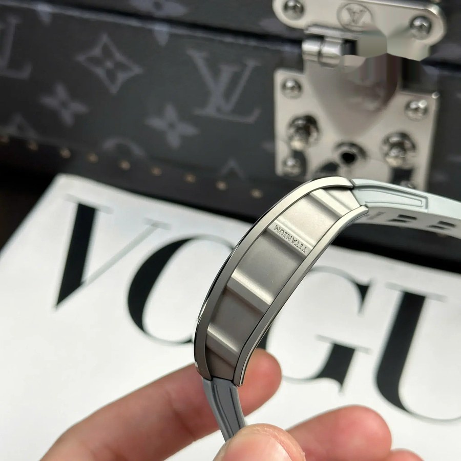 Reloj réplica: Richard Mille RM 055 Bubba Watson, completamente gris, titanio, &, cerámica, ZF 42,7 mm — legendario – Foto 8