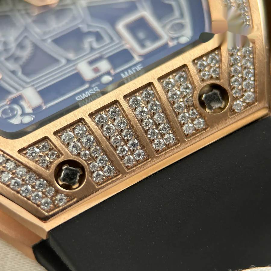 Reloj réplica: Richard Mille RM67-01, oro rosa, extraplano, engaste parcial, moissanitas, 38,7 mm X 47,5 mm — lujoso – Foto 9