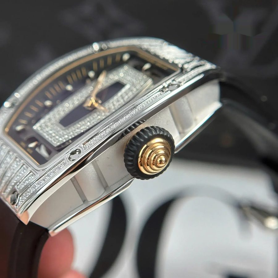 Reloj réplica: Richard Mille RM 07-01 Lady, diamantes, negro, ónice, esfera, correa de caucho negra, ZF 45.32 X 32,3 mm — lujoso – Foto 6