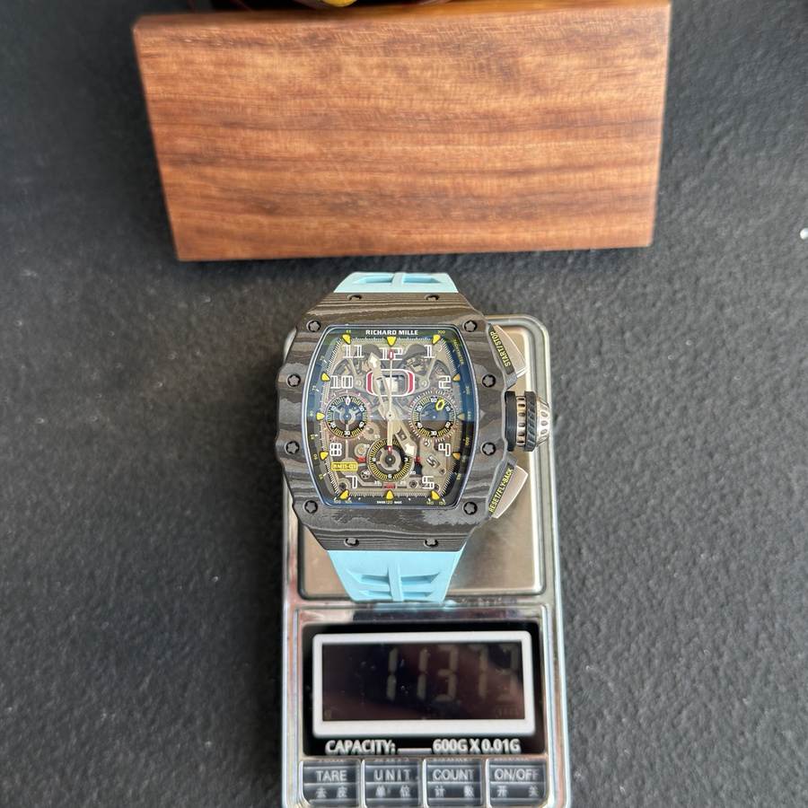Reloj réplica: Richard Mille RM 11-03, negro, Carbon TPT, automático, cronógrafo, 49.94 X 44,5 mm — de gran lujo – Foto 9